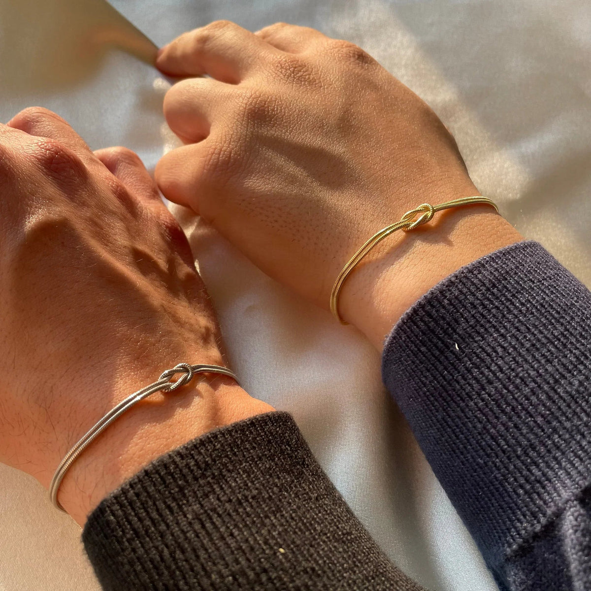 Pulsera nudo eterno – Un regalo para tu pareja, amiga o familiar